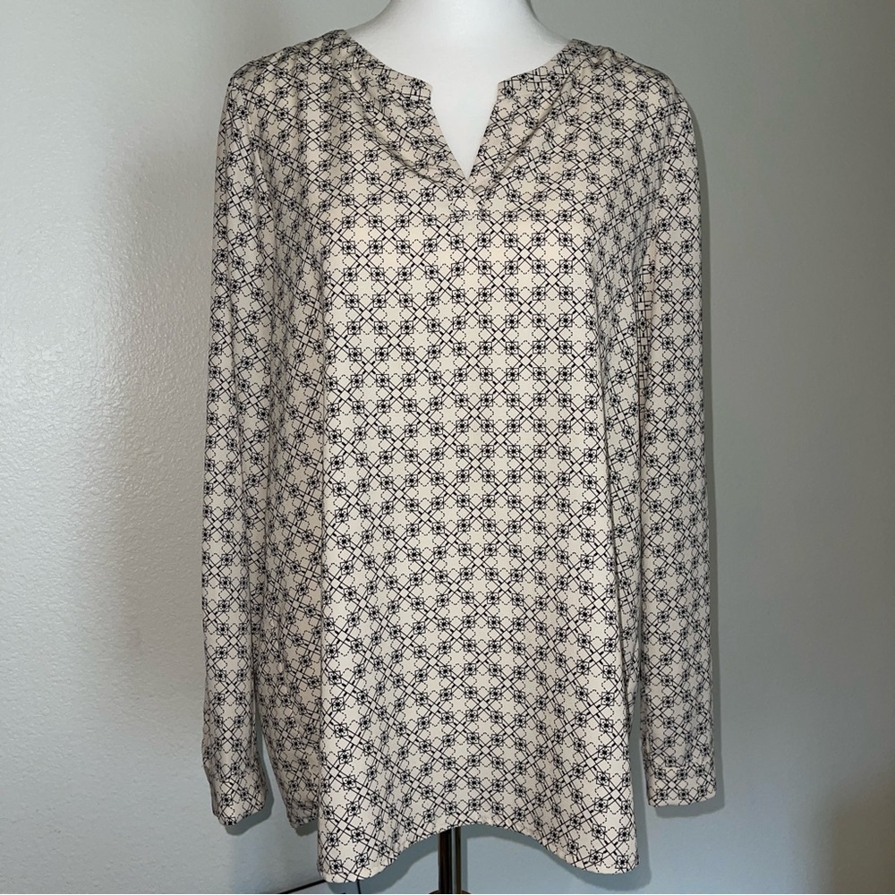 Pleione Geometric Cream & Black Geometric Print Blouse | Size M - Picture 9 of 11